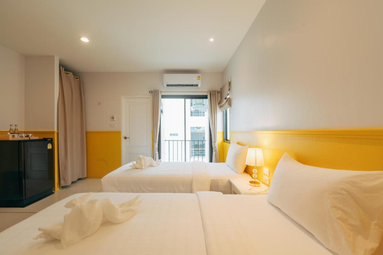 Chanita Hotel Чумфон Екстериор снимка