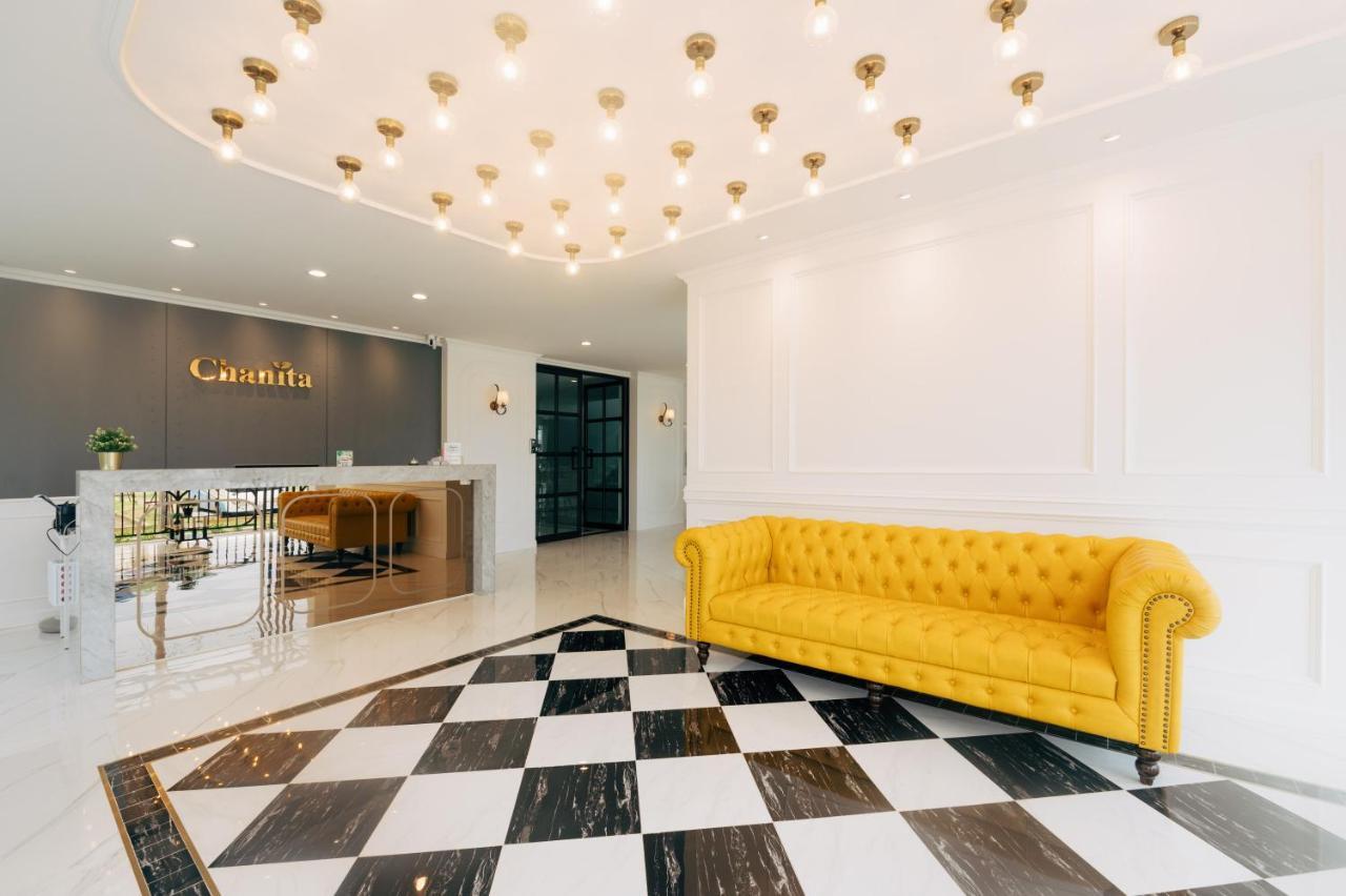 Chanita Hotel Чумфон Екстериор снимка
